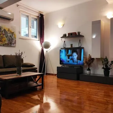 Spacious Near Center And The Apartmán
